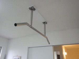 部屋の中で懸垂できる器具 ハウジングプラス シンプル エレガンス ちょっと な家